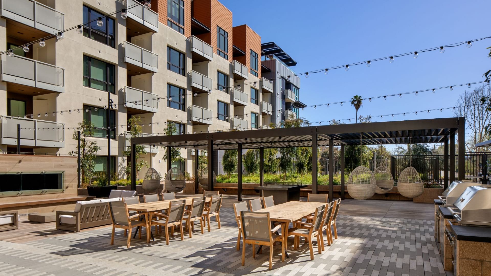 Courtyards with BBQs, and Dining Area